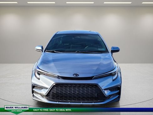 Used 2026 Toyota Corolla SE w/ SE Package FWD image 9