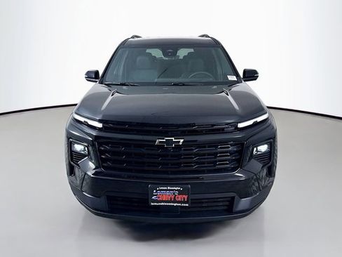 New 2026 Chevrolet Traverse LT w/ Midnight/Sport Edition image 2