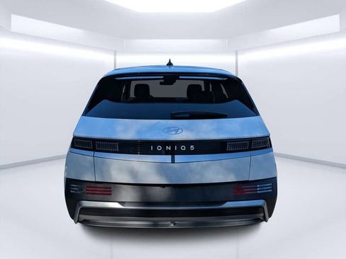 New 2026 Hyundai Ioniq 5 SEL RWD image 4