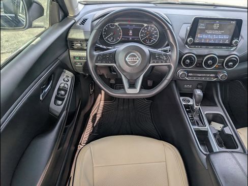 Used 2021 Nissan Sentra SV image 10