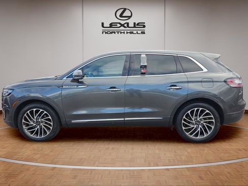 Used 2020 Lincoln Nautilus Reserve w/ Equipment Group 201A image 8