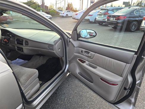 Used 2003 Buick Century Custom image 10