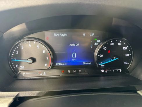 Used 2022 Ford Explorer XLT w/ Equipment Group 202A image 14