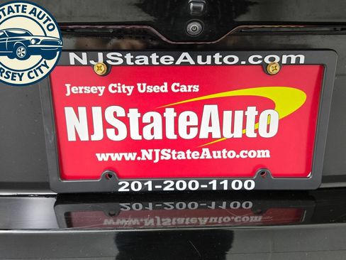 Used 2024 Jeep Wagoneer L Series II AWD/4WD image 35