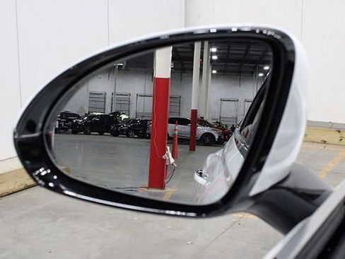 Used 2023 Genesis G80 image 46