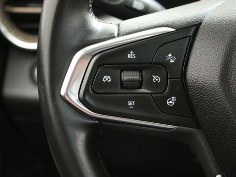 Used 2024 Chevrolet Trax ACTIV w/ Sunroof Package FWD image 14