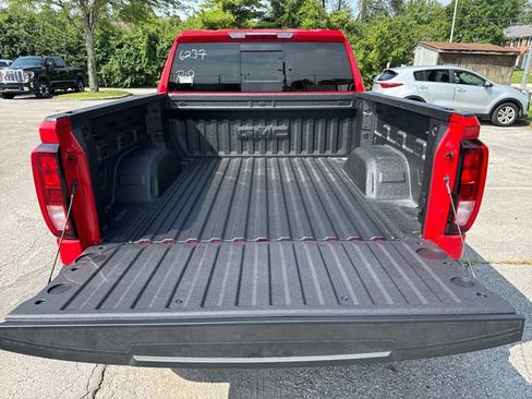 New 2026 GMC Sierra 1500 Elevation w/ Elevation Premium Package AWD/4WD image 9