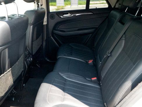 Used 2018 Mercedes-Benz GLE 43 AMG 4MATIC w/ Night Package image 31