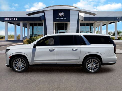 Used 2023 Cadillac Escalade ESV Premium Luxury w/ Performance Package AWD/4WD image 8