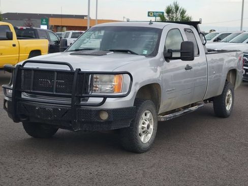 Used 2011 GMC Sierra 2500 SLE w/ SLE Preferred Package AWD/4WD image 1