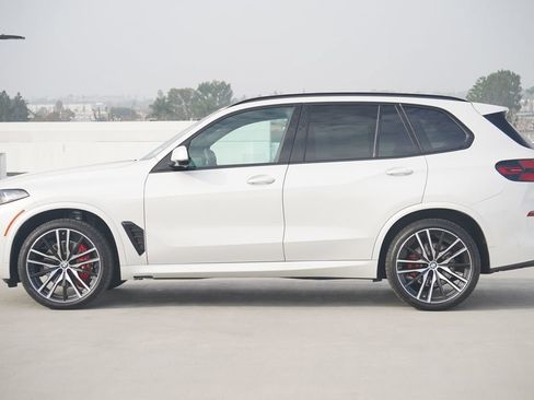 Used 2026 BMW X5 sDrive40i w/ M Sport Package RWD image 4