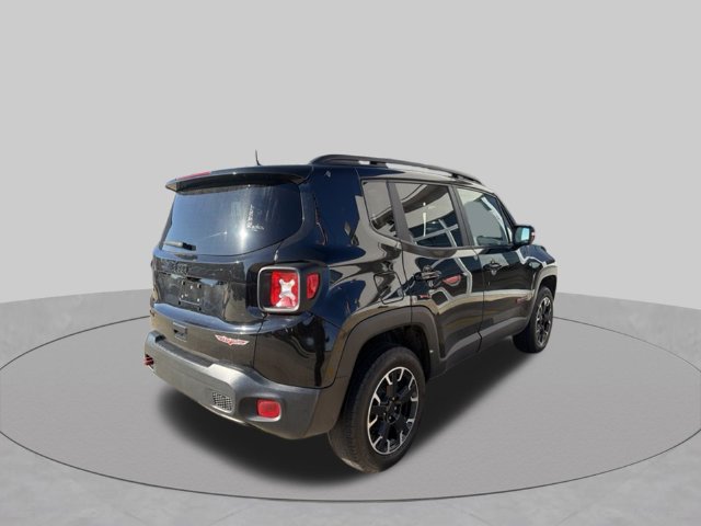 Used 2023 Jeep Renegade Trailhawk AWD/4WD image 6