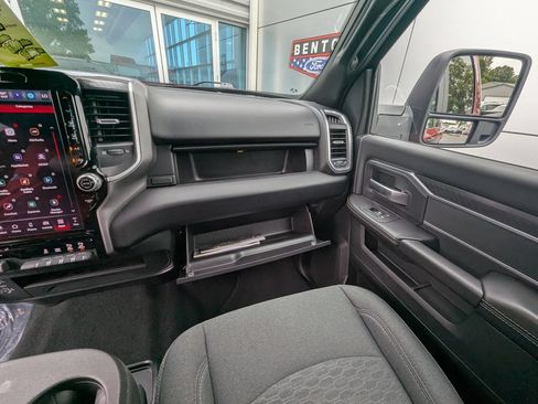 Used 2026 RAM 2500 Big Horn AWD/4WD image 28