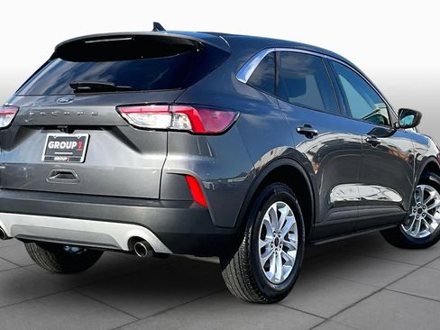 Used 2022 Ford Escape SE FWD image 13