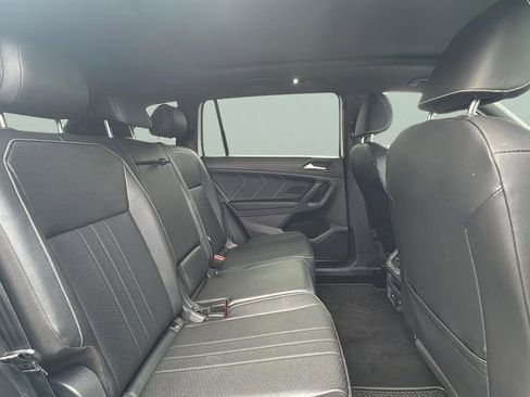 Used 2023 Volkswagen Tiguan SE R-Line image 22