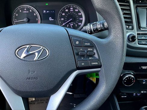 Used 2017 Hyundai Tucson SE FWD image 11