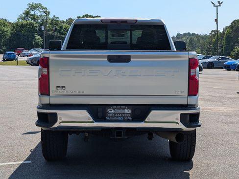 Used 2023 Chevrolet Silverado 2500 LTZ w/ LTZ Convenience Package AWD/4WD image 8