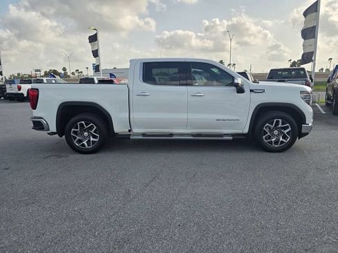 Used 2025 GMC Sierra 1500 SLT RWD image 4