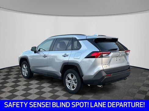 Used 2023 Toyota RAV4 XLE image 5