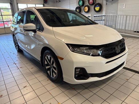 Used 2026 Honda Odyssey EX-L image 1