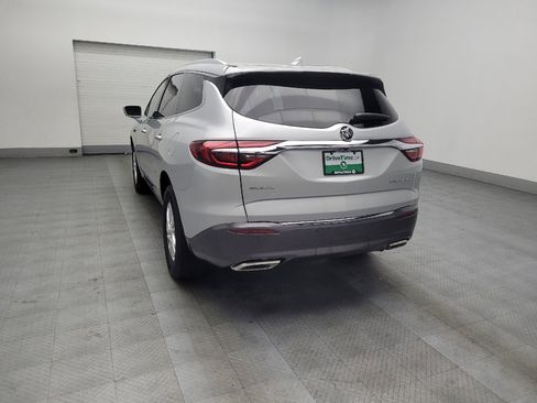 Used 2018 Buick Enclave Essence image 5