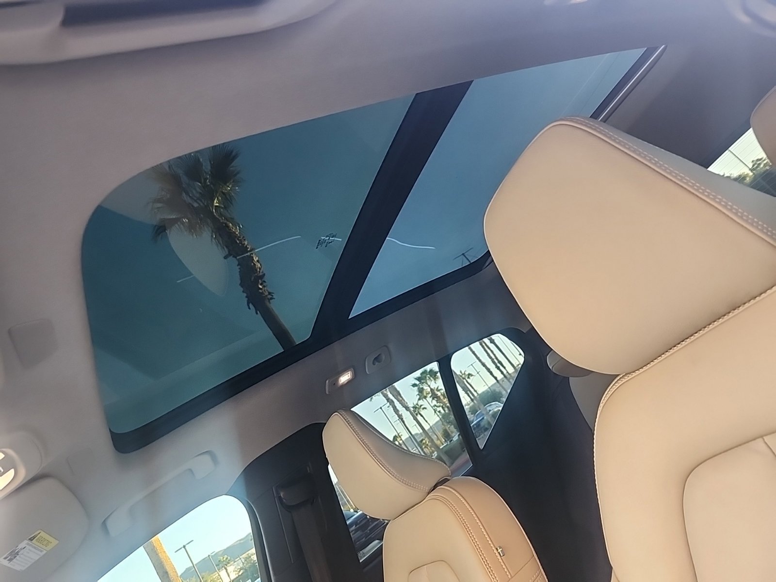 Used 2023 Volvo XC40 B5 Plus AWD/4WD image 22