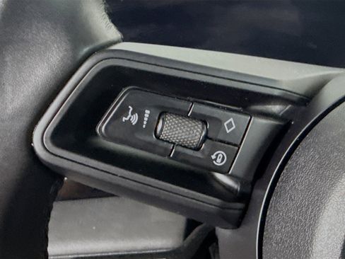 Used 2023 Porsche Taycan w/ Premium Package image 14