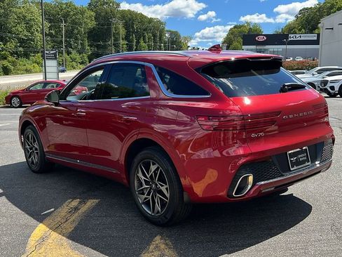 Used 2023 Genesis GV70 2.5T w/ Select Package image 3