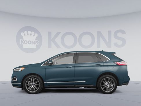 Used 2020 Ford Edge Titanium w/ Equipment Group 301A AWD/4WD image 2