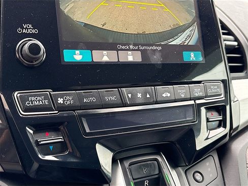 Used 2018 Honda Odyssey EX image 15