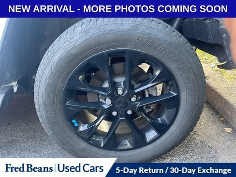 Used 2022 Jeep Wrangler Unlimited Sahara w/ Cold Weather Group AWD/4WD image 13