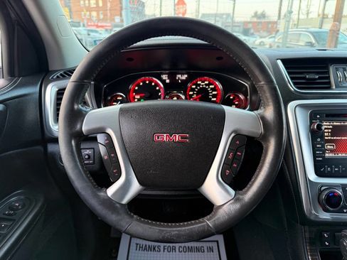 Used 2015 GMC Acadia SLT image 19