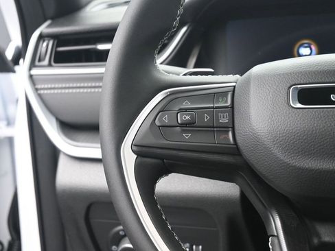 New 2025 Jeep Grand Cherokee Laredo X image 30