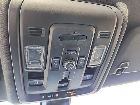 Used 2021 Chevrolet Tahoe RST w/ Luxury Package AWD/4WD image 16
