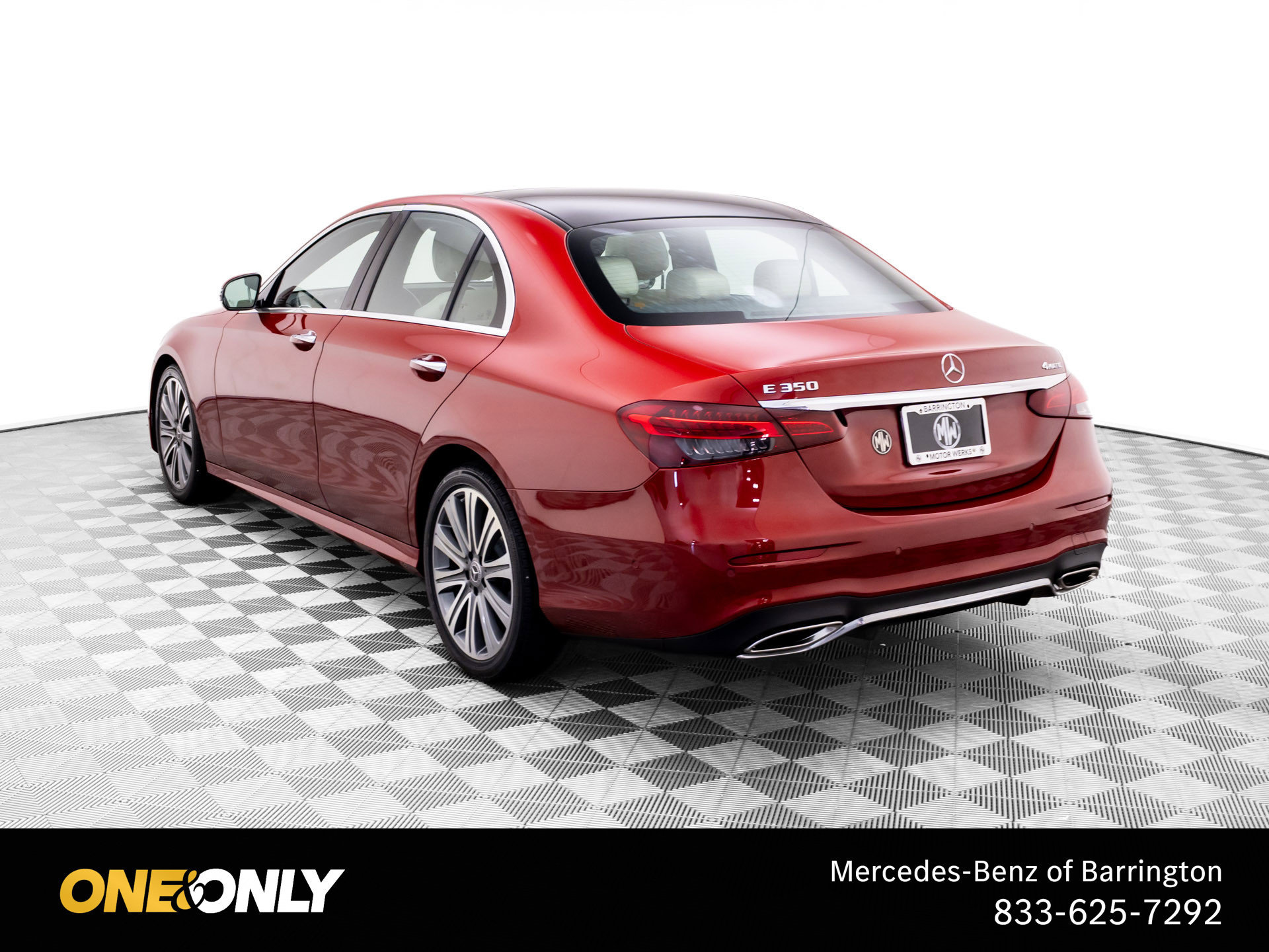 Used 2023 Mercedes-Benz E 350 4MATIC Sedan image 3