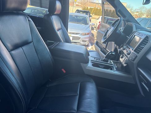 Used 2019 Ford F150 Lariat w/ Equipment Group 502A Luxury image 22