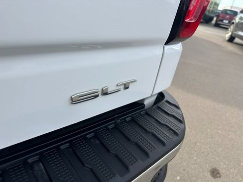 Used 2023 GMC Sierra 1500 SLT image 11