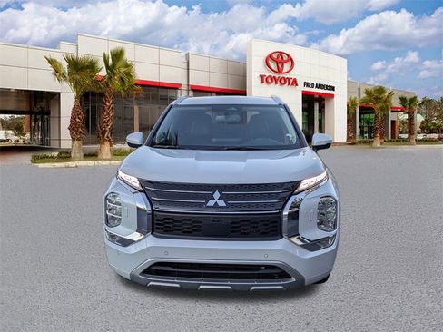 Used 2024 Mitsubishi Outlander SEL image 9