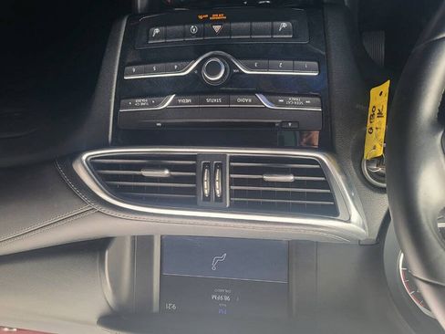 Used 2017 INFINITI QX30 AWD image 53