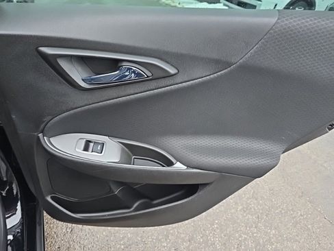 Used 2022 Chevrolet Malibu RS image 28