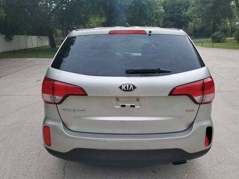 Used 2015 Kia Sorento LX FWD image 5