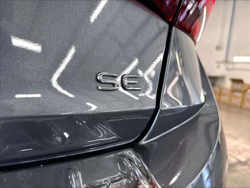 New 2027 Volkswagen Jetta SE FWD image 9