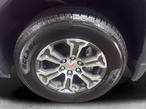 Used 2025 GMC Sierra 1500 SLT RWD image 24