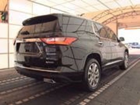 Used 2018 Chevrolet Traverse Premier w/ Driver Confidence II Package FWD image 7