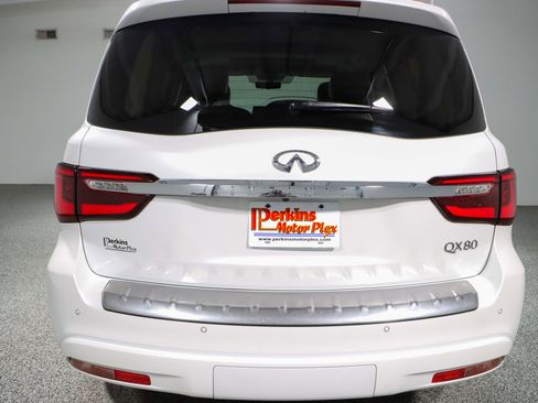 Used 2022 INFINITI QX80 Luxe w/ Cargo Package image 8