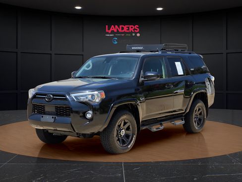 Used 2021 Toyota 4Runner Trail Special Edition AWD/4WD image 1