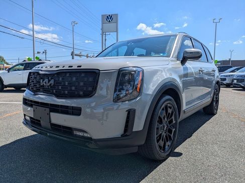 Used 2022 Kia Telluride SX w/ SX Prestige Package AWD/4WD image 8