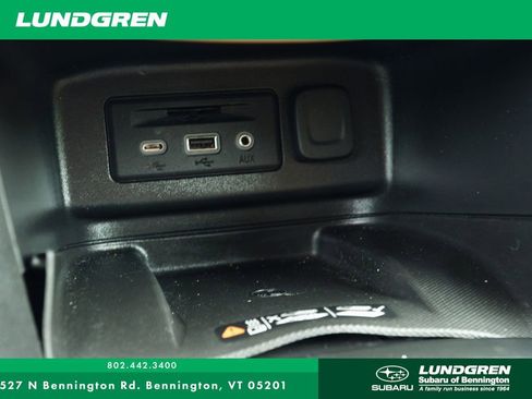 Used 2020 Chevrolet Equinox Premier AWD/4WD image 24