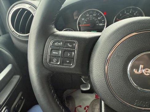 Certified 2017 Jeep Wrangler Unlimited Sahara w/ Connectivity Group image 17