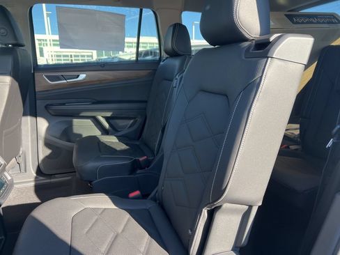 New 2026 Volkswagen Atlas SE AWD/4WD image 17